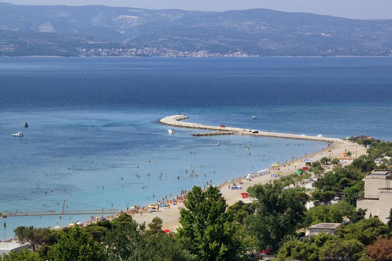 Apartments With A Parking Space Omis - 4327 Bagian luar foto